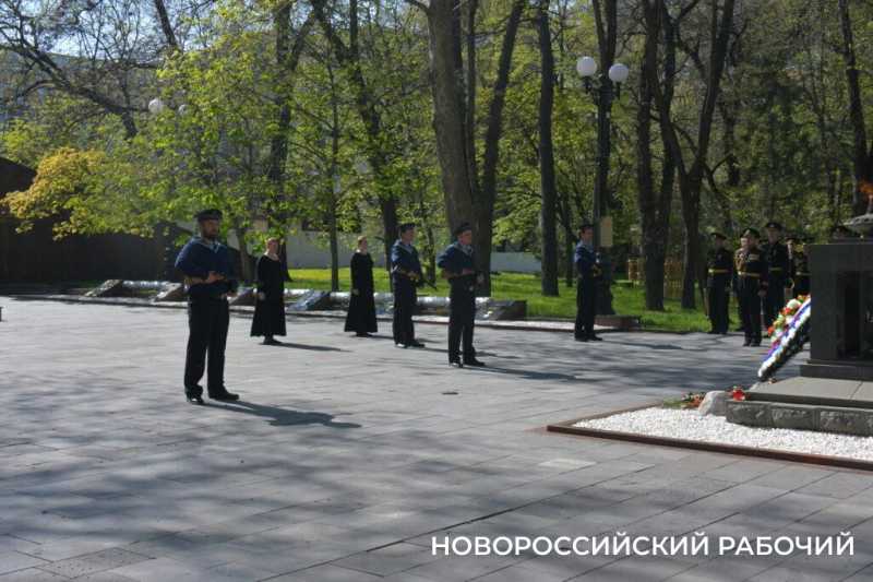В Новороссийске стартовал первый молодёжный военно-патриотический форум