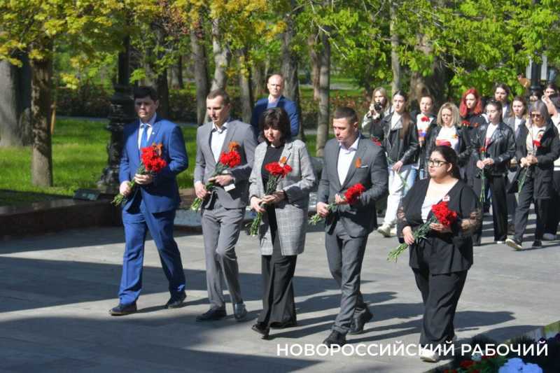 В Новороссийске стартовал первый молодёжный военно-патриотический форум