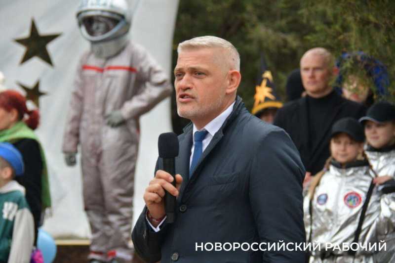 В Новороссийске в честь Дня космонавтики приземлилась ракета «Восток» — новый арт-объект планетария