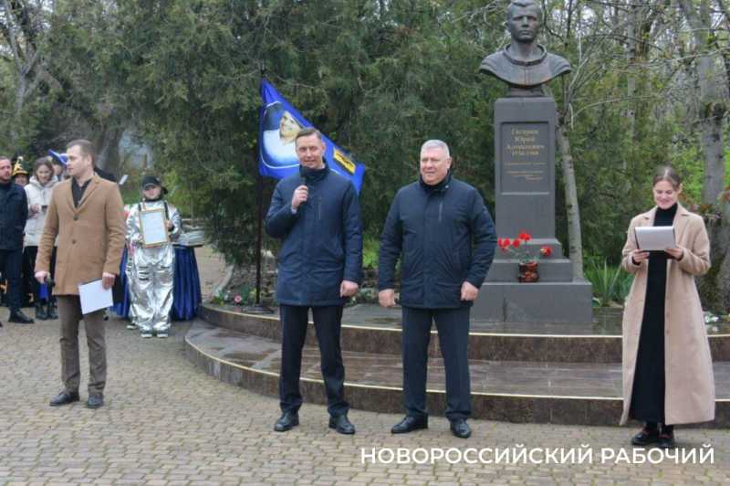 В Новороссийске в честь Дня космонавтики приземлилась ракета «Восток» — новый арт-объект планетария