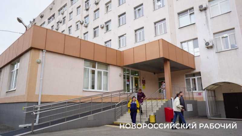 В Новороссийске водитель и пассажирка маршрутки спасли человека с приступом эпилепсии