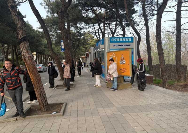 В Новороссийске жители не могут разобраться, как все-таки пойдет дорога возле парка Фрунзе