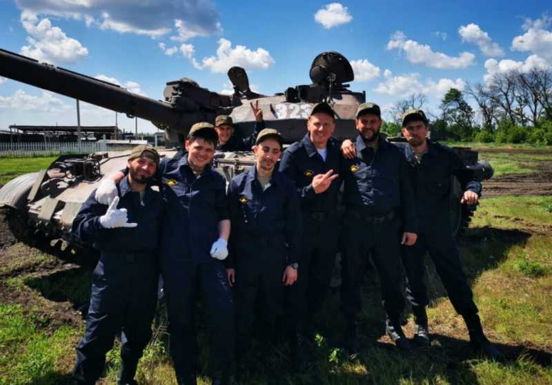 «Все, кто тогда в церкви получил благословение, едут домой целыми и невредимыми». Контрактник из Новороссийска пошел на СВО одним из первых