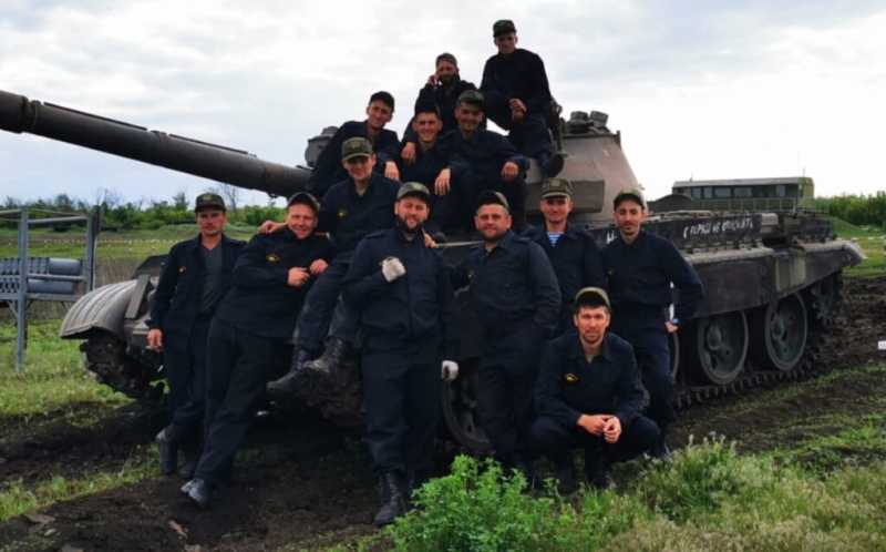 «Все, кто тогда в церкви получил благословение, едут домой целыми и невредимыми». Контрактник из Новороссийска пошел на СВО одним из первых