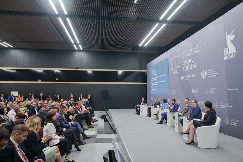 Цифровизация банкротства: ФНС предотвратила потери бюджета на 180 млрд рублей