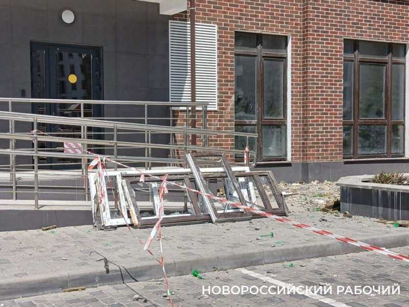 &laquo;Главное, что все живы&raquo;. В Новороссийске идут ремонты в квартирах, пострадавших во время воздушной атаки 3 мая