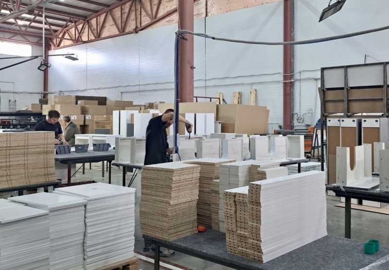 Краснодарский производитель повысит эффективность изготовления корпусной мебели для ванных комнат