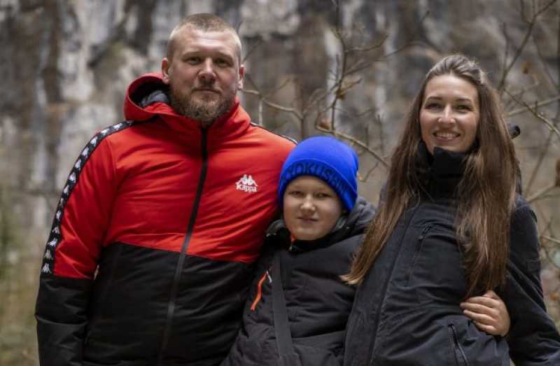 &laquo;Мы побеждали, потому что есть такие хорошие люди, как мои прадеды, деды и папа&raquo;, считает новороссийский школьник Володя Кабанов