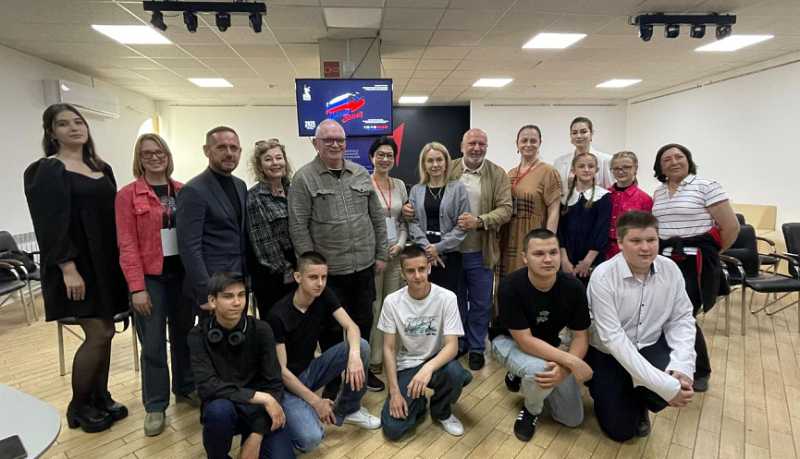 На красную дорожку выходят&hellip;Сегодня в Новороссийске начинается  фестиваль патриотического кино &laquo;Малая Земля&raquo;!