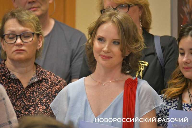 Никакого ИИ и любимые рыжие котики. Новороссийские фотохудожники приглашают на выставку