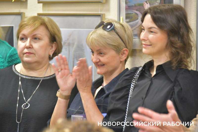 Никакого ИИ и любимые рыжие котики. Новороссийские фотохудожники приглашают на выставку