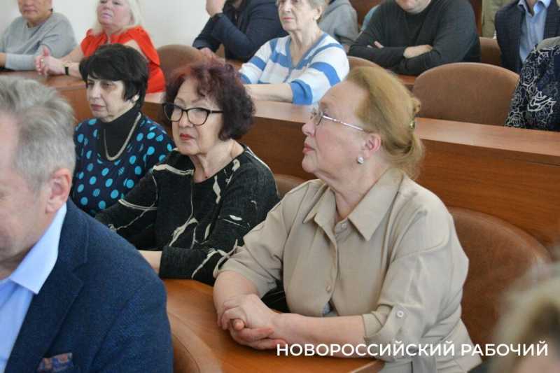 Новороссийск, который никто никогда уже не увидит. О генпланах и гениальных идеях по развитию города
