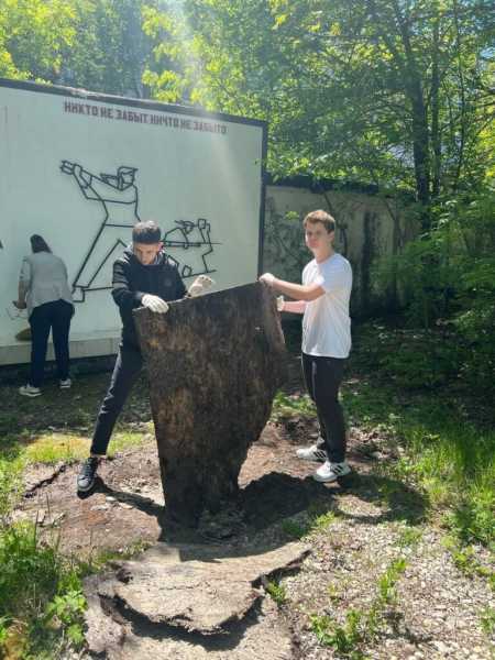 Новороссийск отмечает Первомай почти как в СССР!