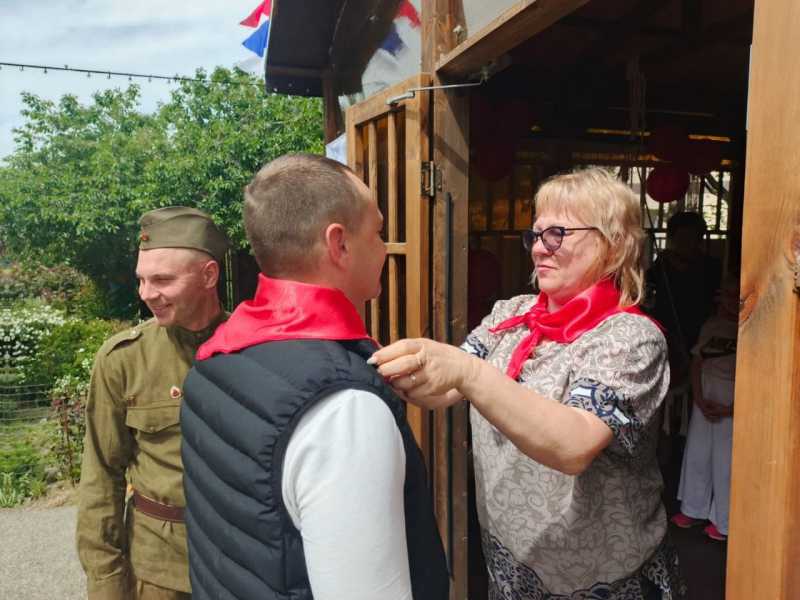 Новороссийск отмечает Первомай почти как в СССР!