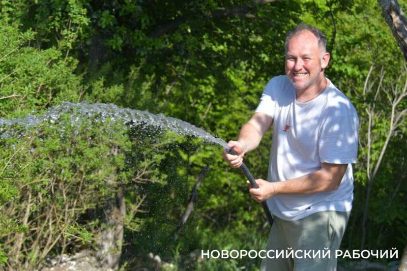 Новороссийские дачники не могут оторваться от грядок. А завтра на работу!