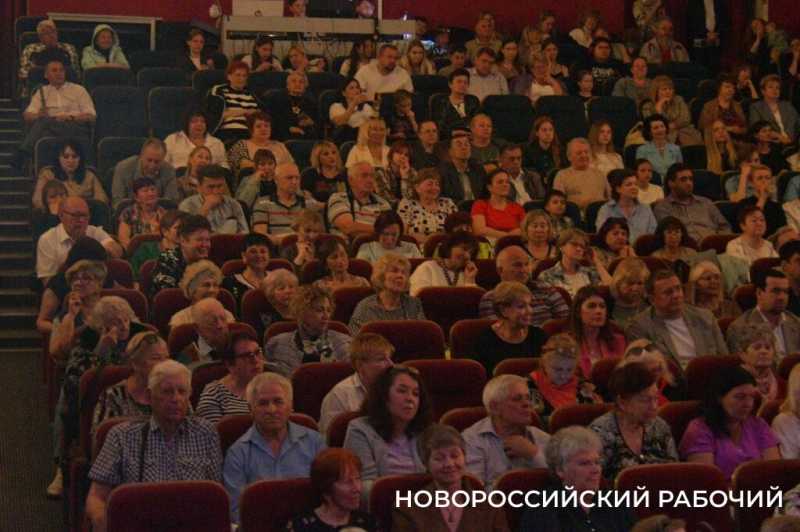 «Новороссийский рабочий» отметил 105 лет и готов работать еще столько же! Фоторепортаж «НР»