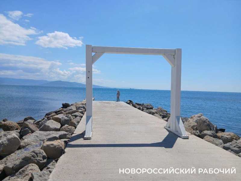 Пляж Мысхако в Новороссийске хорош пока только для воздушных ванн
