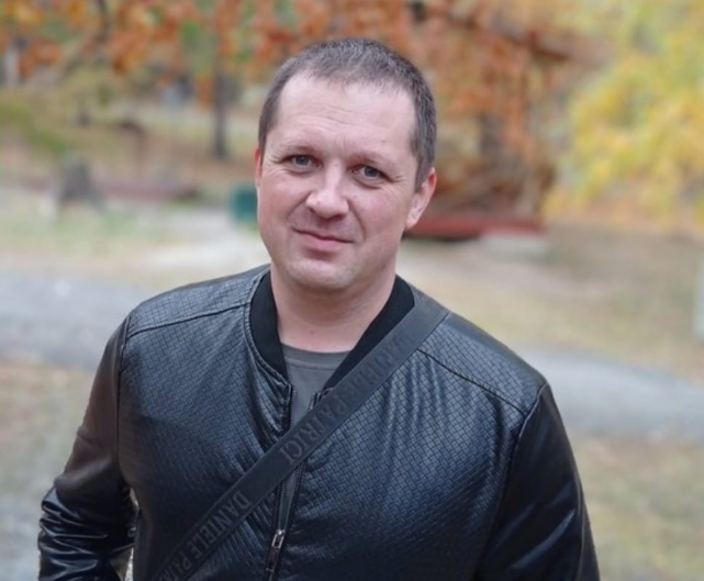 Погибший на СВО новороссиец Павел Янковский делал уникальные ледовые скульптуры, писал портреты и пейзажи