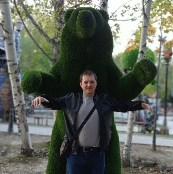 Погибший на СВО новороссиец Павел Янковский делал уникальные ледовые скульптуры, писал портреты и пейзажи