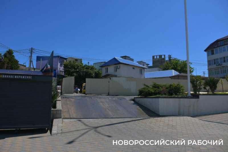 Погода бы не подвела… Пляжи на косе в Новороссийске уже ждут не дождутся!