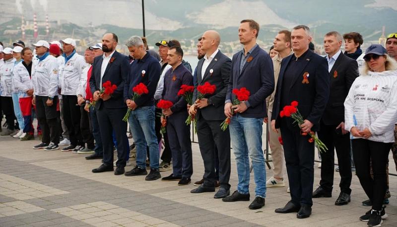 В городе-герое Новороссийске приветствовали участников краевой крейсерской регаты и наградили победителей первого этапа