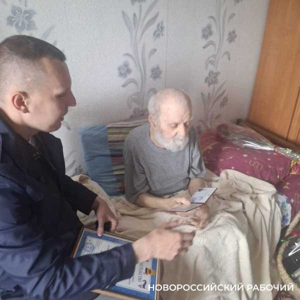 В Новороссийске «Бессмертный полк» появился в подъездах «Китайской стены»