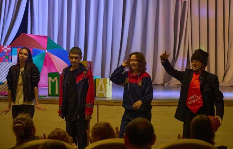 В Новороссийске собака смогла «докричаться» до взрослых. Прошла премьера экспериментального театра