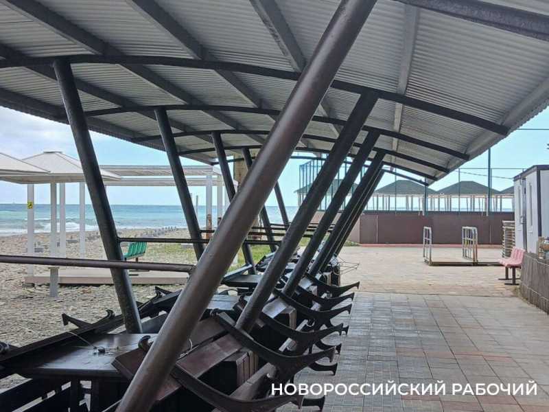 В Новороссийске заработает новый старый пляж со скульптурами … пионеров