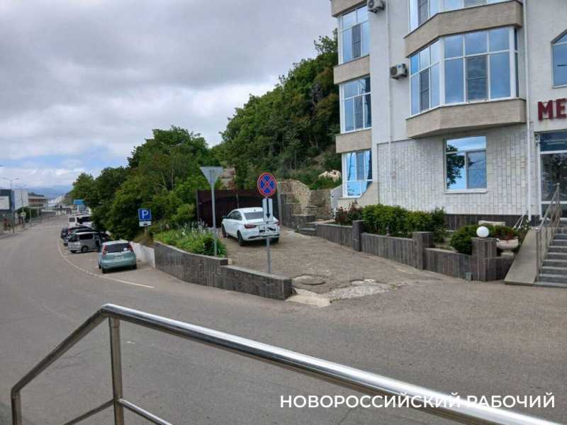 В Новороссийске заработает новый старый пляж со скульптурами … пионеров