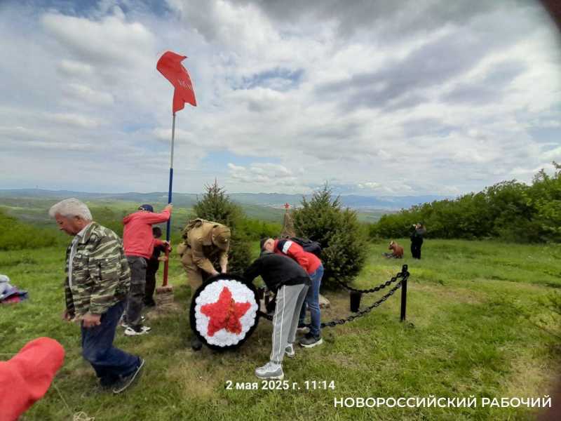 В пригороде Новороссийска провели субботник на месте высадки десанта на Жень-горе