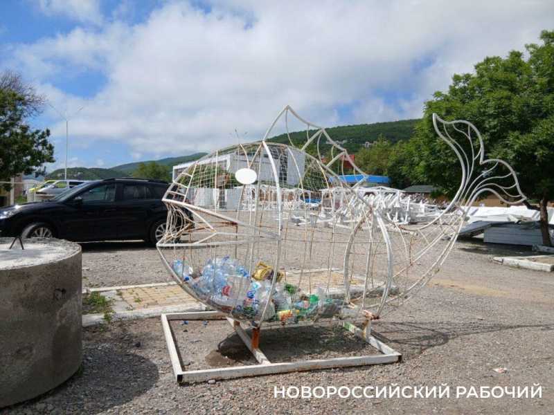 В пригороде Новороссийска ровняют пляж и готовят номера в гостиницах