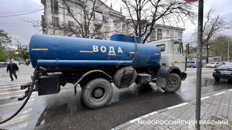Воды днем не будет! В Новороссийске жителям в праздники надеяться не на что
