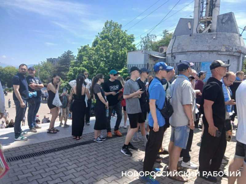 Все на нервах! В Новороссийске начинается решающий для «Черноморца» матч