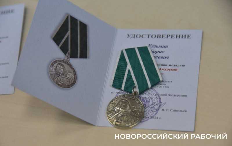 Древнее русло реки, Чертов мост и любовь на всю жизнь. Как новороссийсцы строили «БАМовскую Швейцарию»