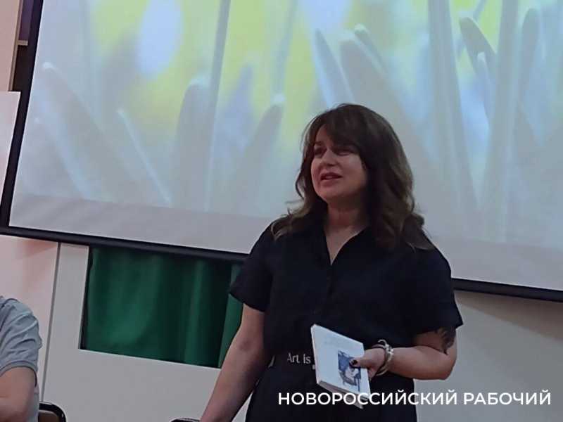 Как не писать в стол и пробиться к читателю обсудили писатели Новороссийска  &nbsp;