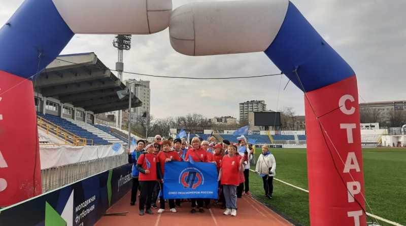 Не ныть, учить сотни языков, не ходить, а бегать! Секреты побед пенсионеров Новороссийска