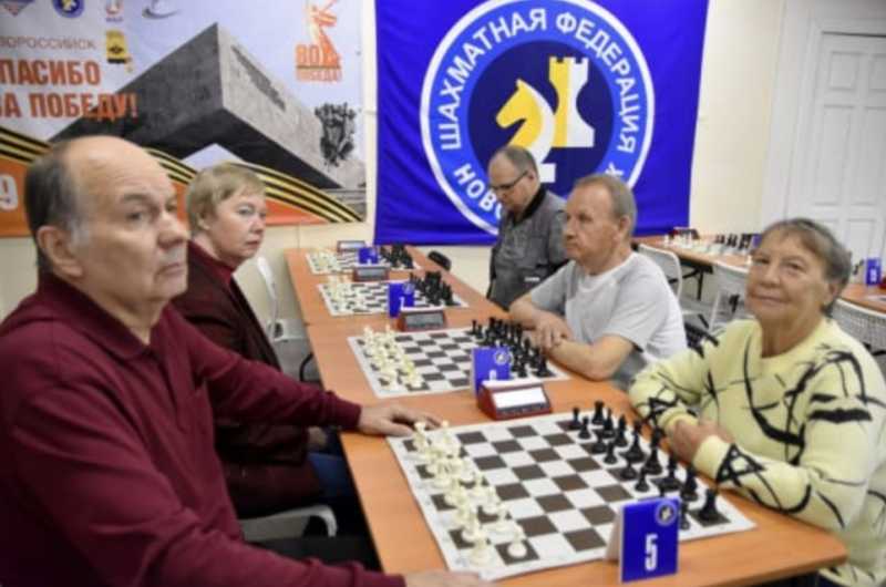 Не ныть, учить сотни языков, не ходить, а бегать! Секреты побед пенсионеров Новороссийска