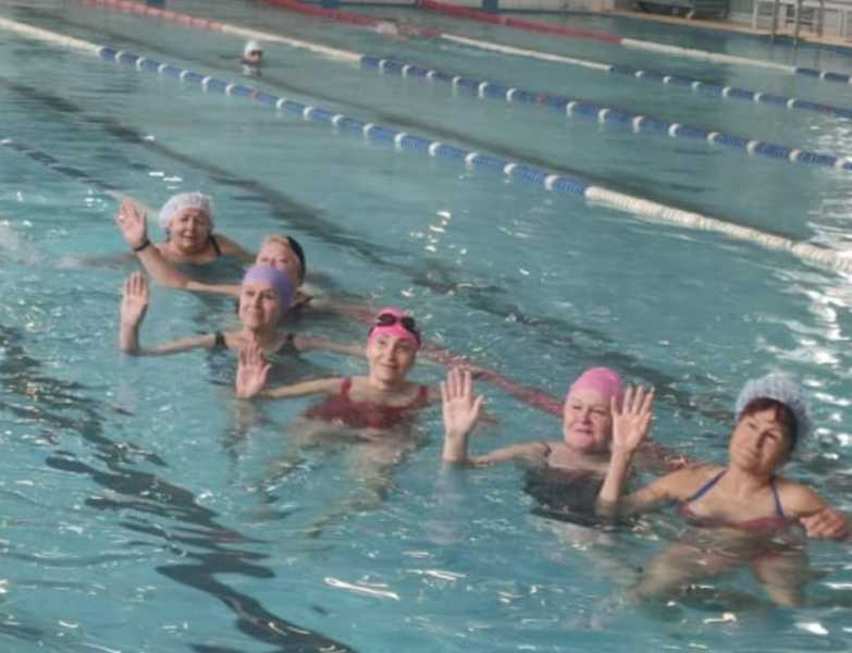 Не ныть, учить сотни языков, не ходить, а бегать! Секреты побед пенсионеров Новороссийска