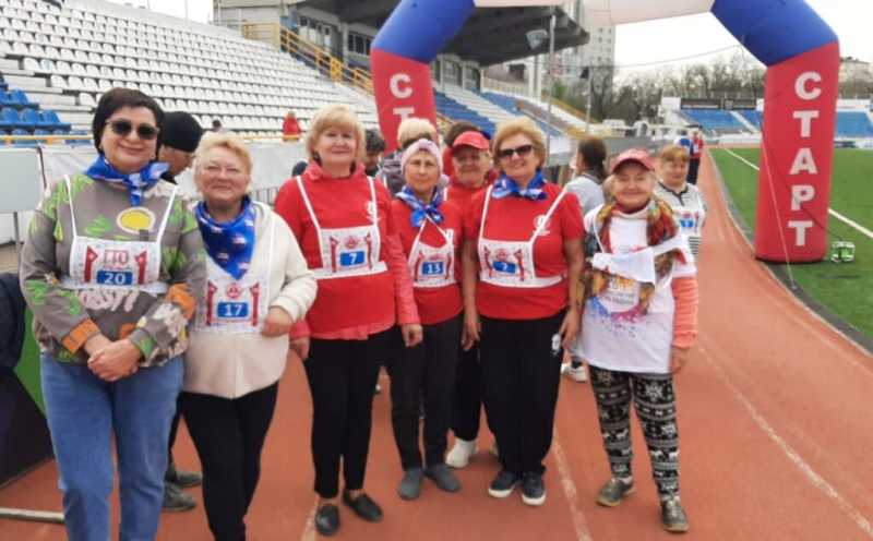 Не ныть, учить сотни языков, не ходить, а бегать! Секреты побед пенсионеров Новороссийска