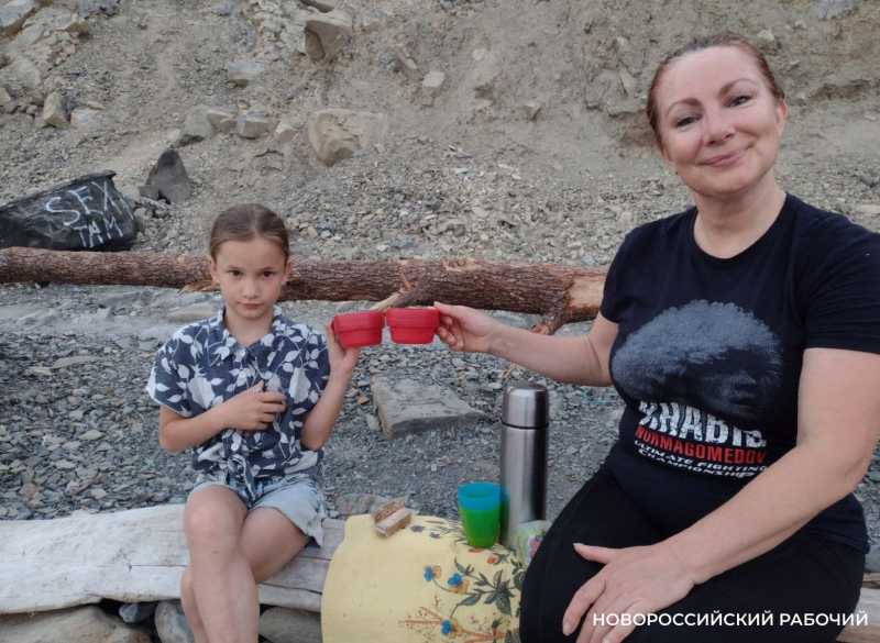 Новороссийцы нашли у моря волшебное место для вечерних чаепитий