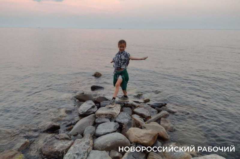 Новороссийцы нашли у моря волшебное место для вечерних чаепитий