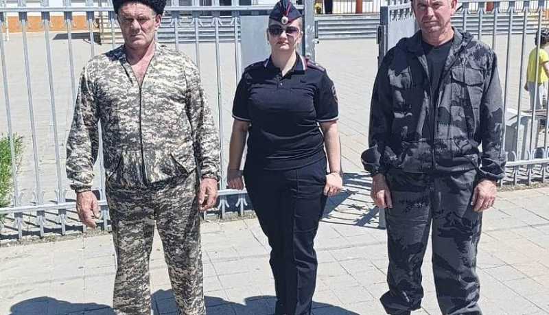 Праздник под охраной казаков Новороссийского РКО