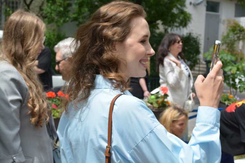 Самый длинный дом Новороссийска от души отметил День соседа