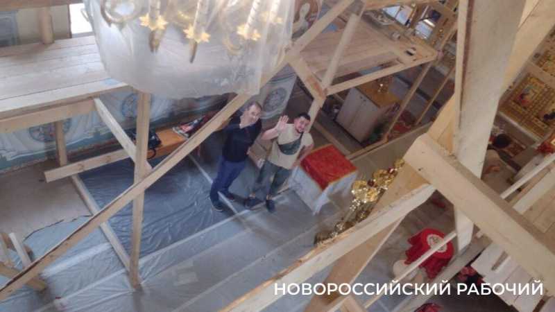 Шесхарису добавили немного Палеха