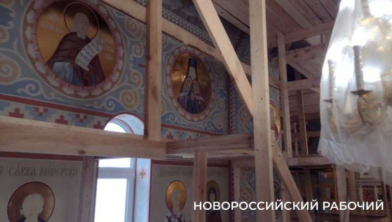 Шесхарису добавили немного Палеха