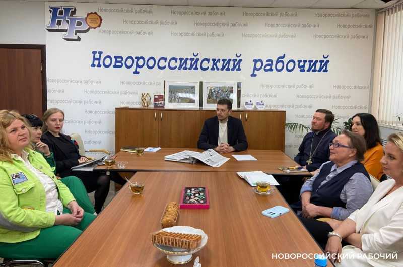 В Новороссийске искали рецепт жизни без мата. Альтернатива есть?