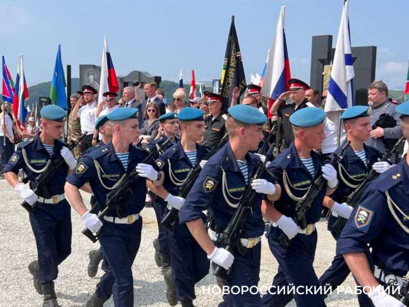 В Новороссийске открыт бюст Герою России Владимиру Гавриленко