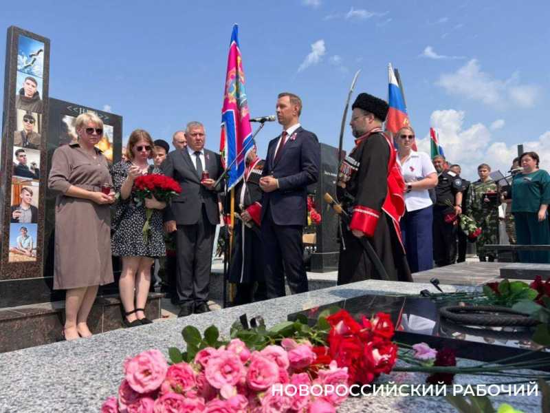 В Новороссийске открыт бюст Герою России Владимиру Гавриленко