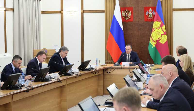 Вениамин Кондратьев: В 2025 году города и районы края получат 11,6 миллиарда рублей на ремонт и строительство дорог