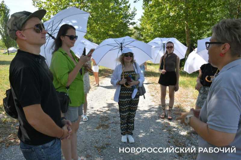 Домик для жужелиц и место силы и уникальный акратофор. Куда поехать отдохнуть из Новороссийска